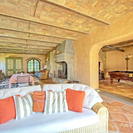 Santa Lucia Sleeps 17 Pool Wifi * Baucca