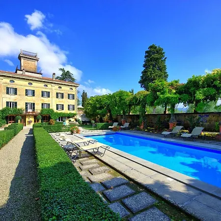 Santa Lucia Sleeps 17 Pool Wifi Villa Baucca